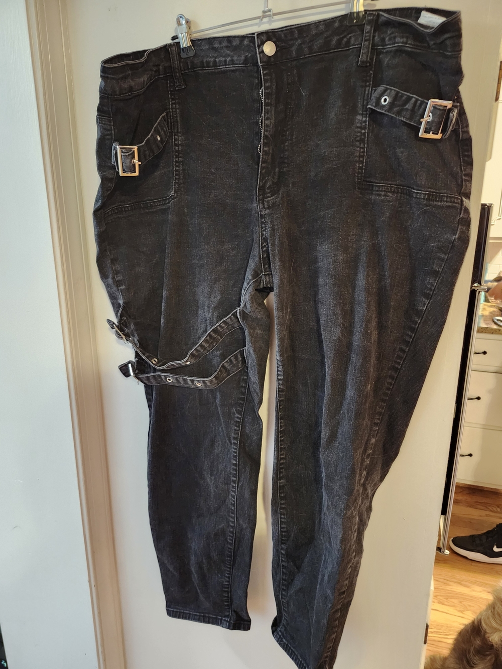 SHEIN Black Washed Curve High-Rise Pants with Buckle Detail